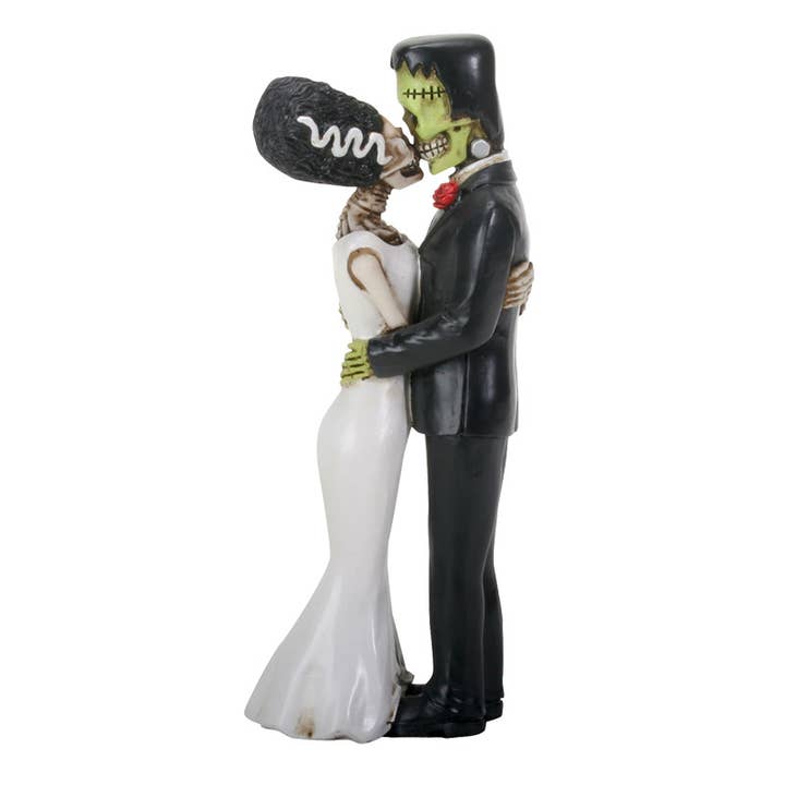Frankenstein Skull and Bride Kissing